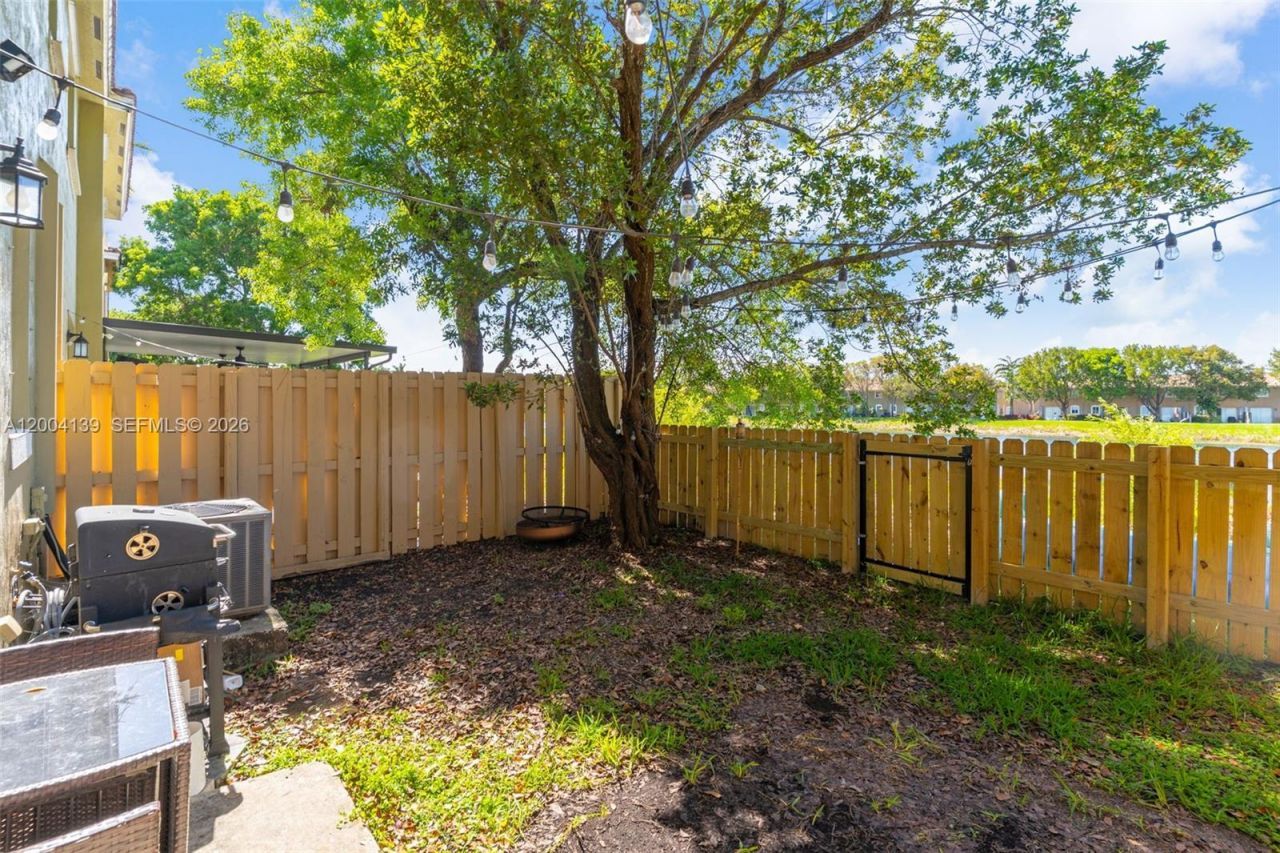 2583 SE 13th Ct , Homestead, FL 33035 Photo