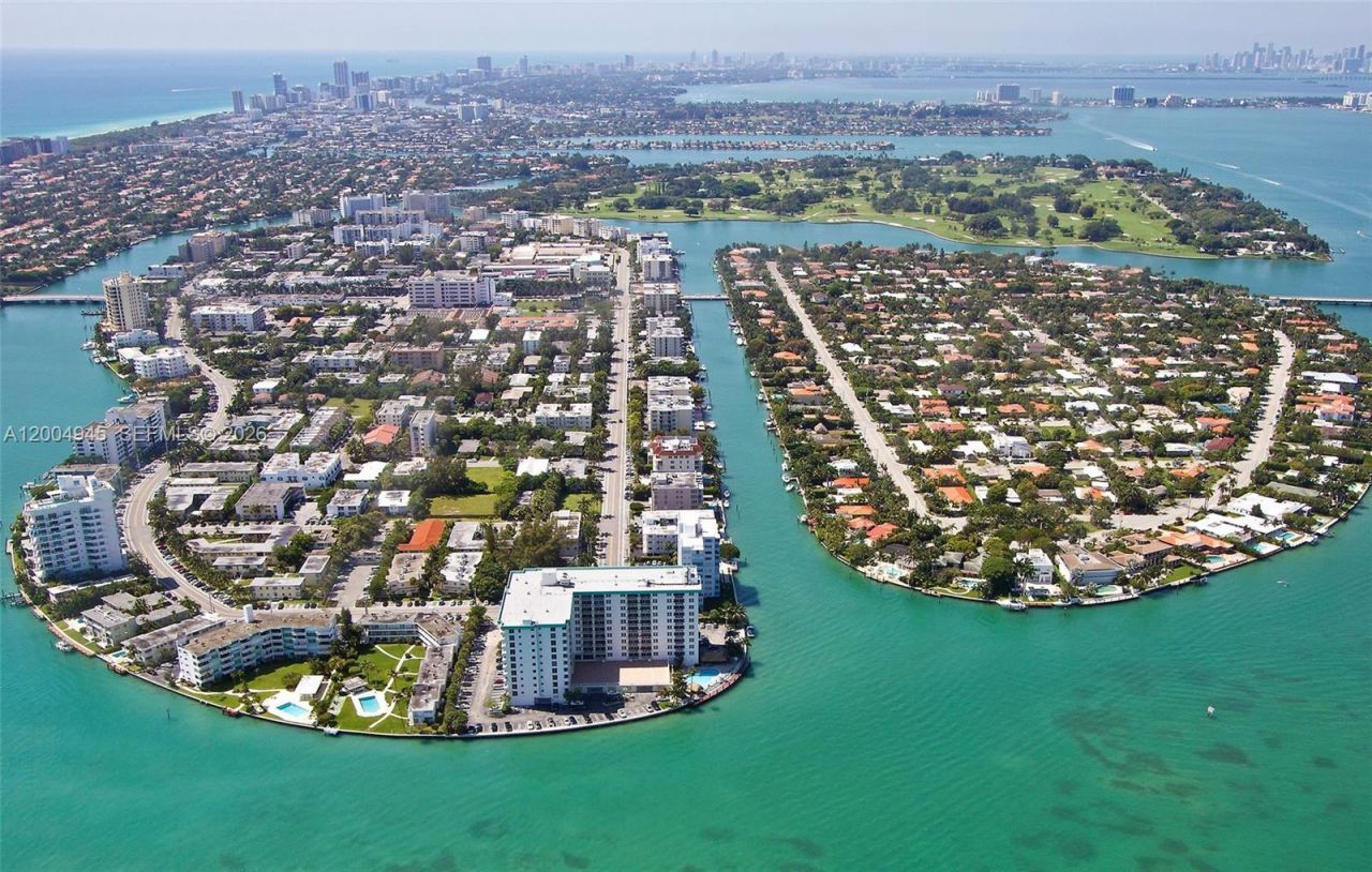 9455 Bay Harbor Ter, Unit 7S, Bay Harbor Islands, FL 33154 Photo