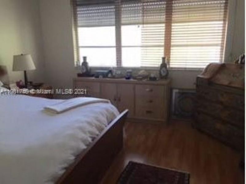 9455 Bay Harbor Ter, Unit 7S, Bay Harbor Islands, FL 33154 Photo
