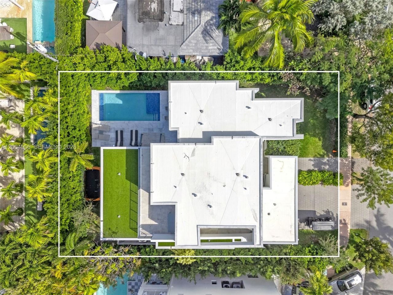 285 W Mashta Dr, Key Biscayne, FL 33149 Photo