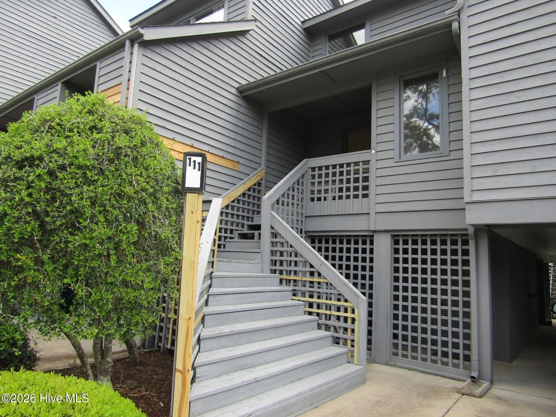 111 Forecastle Court, Washington, NC 27889 Main Photo