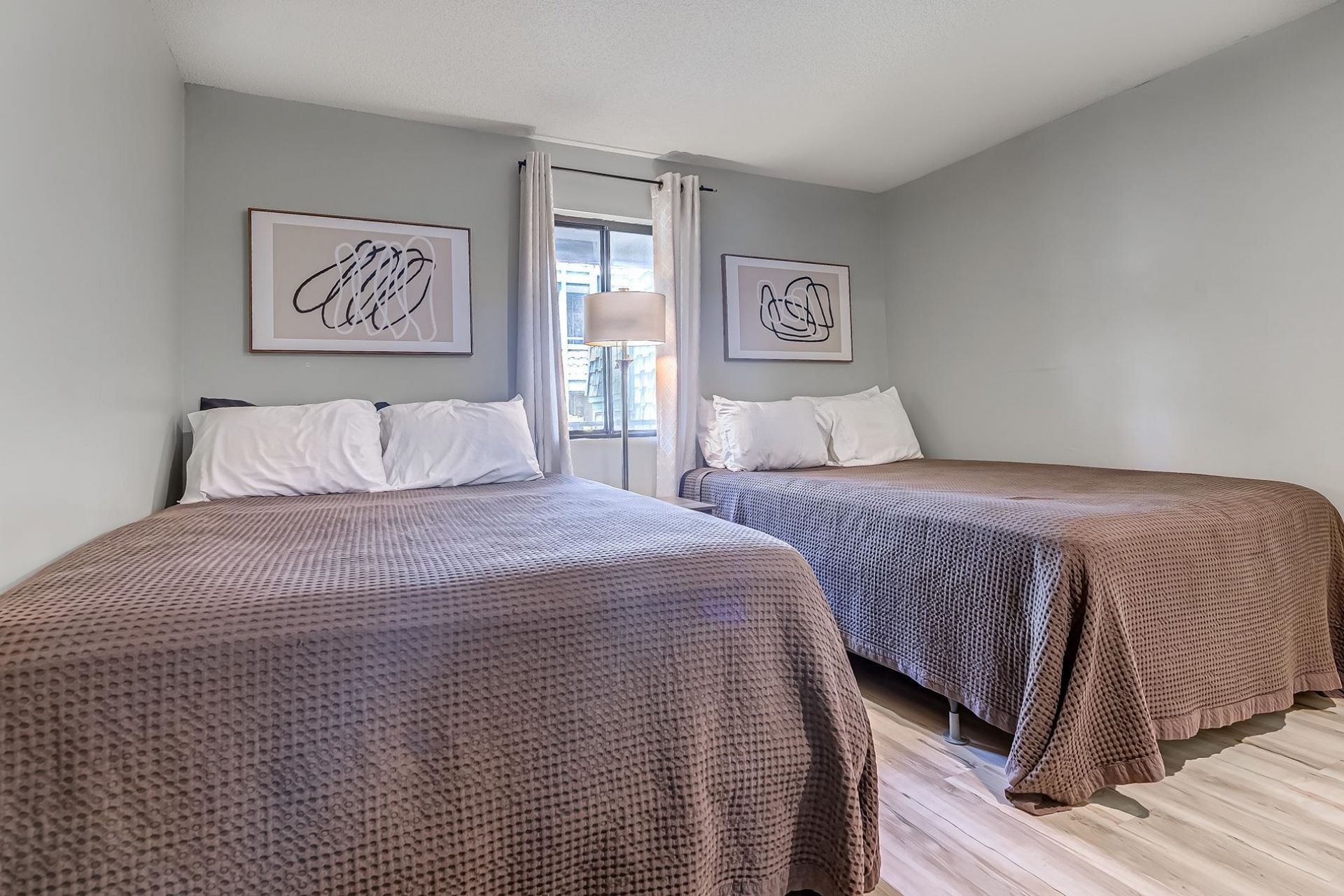 250 Maison Dr.  Photo 23