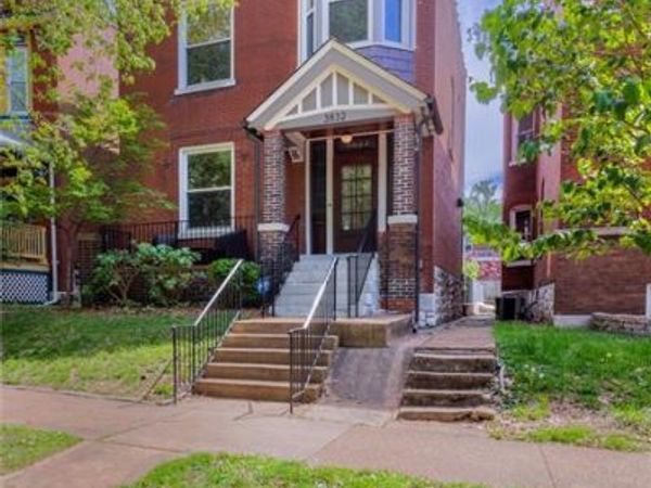 3832 Connecticut Street , St Louis, MO 63116
