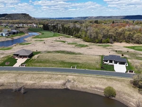 2230 Clubhouse Drive, Lake City, MN 55041