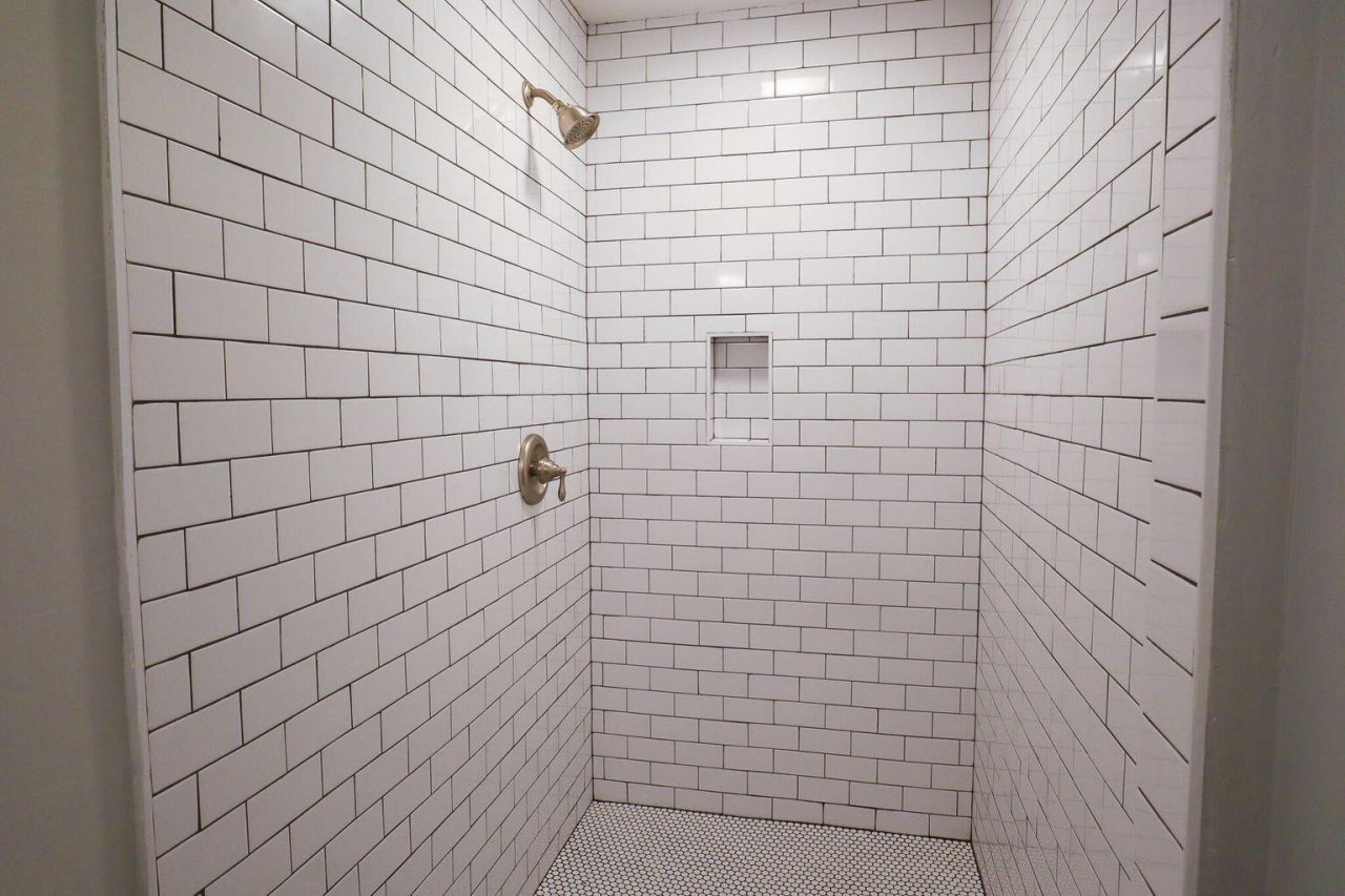 2121 Cosgrove Avenue Photo 15