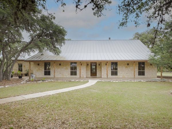309 LOST OAKS DR, Boerne, TX 78006