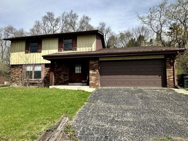 8008 Gina DRIVE, Mount Pleasant, WI 53406