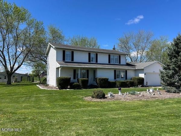 657 Appian Avenue , Napoleon, OH 43545