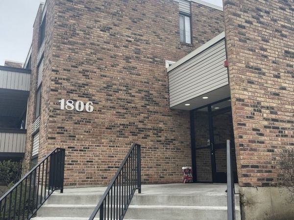 1806 Hemlock Place , Unit 204, Schaumburg, IL 60173