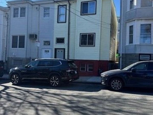 303 E Eagle St, Boston, MA 02128