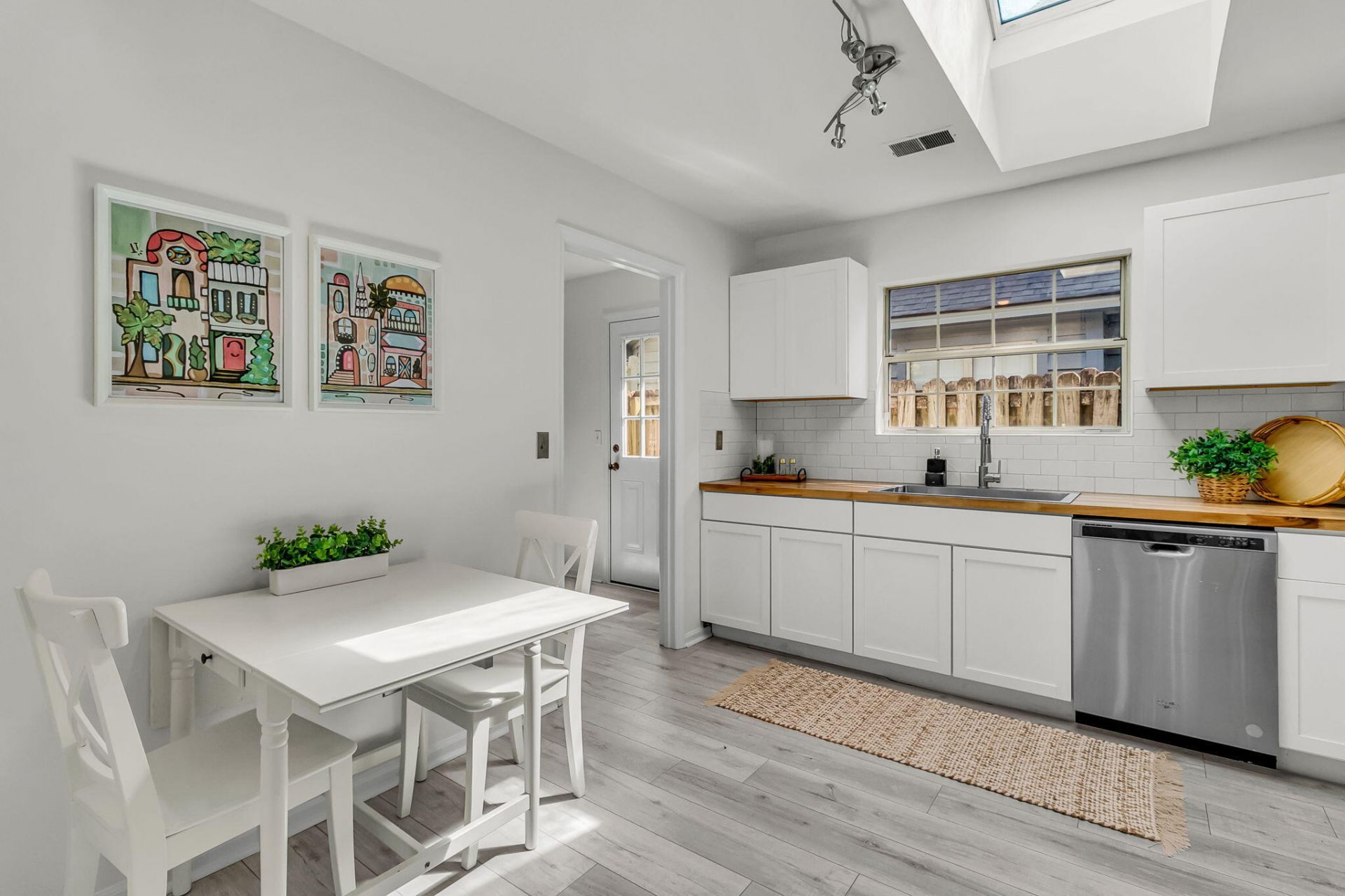 1252 Llewellyn Road Photo 17