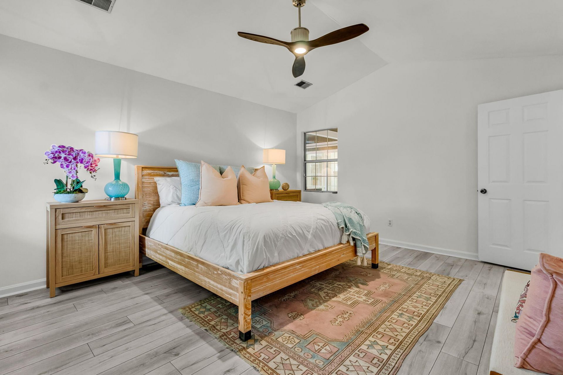 1252 Llewellyn Road Photo 20