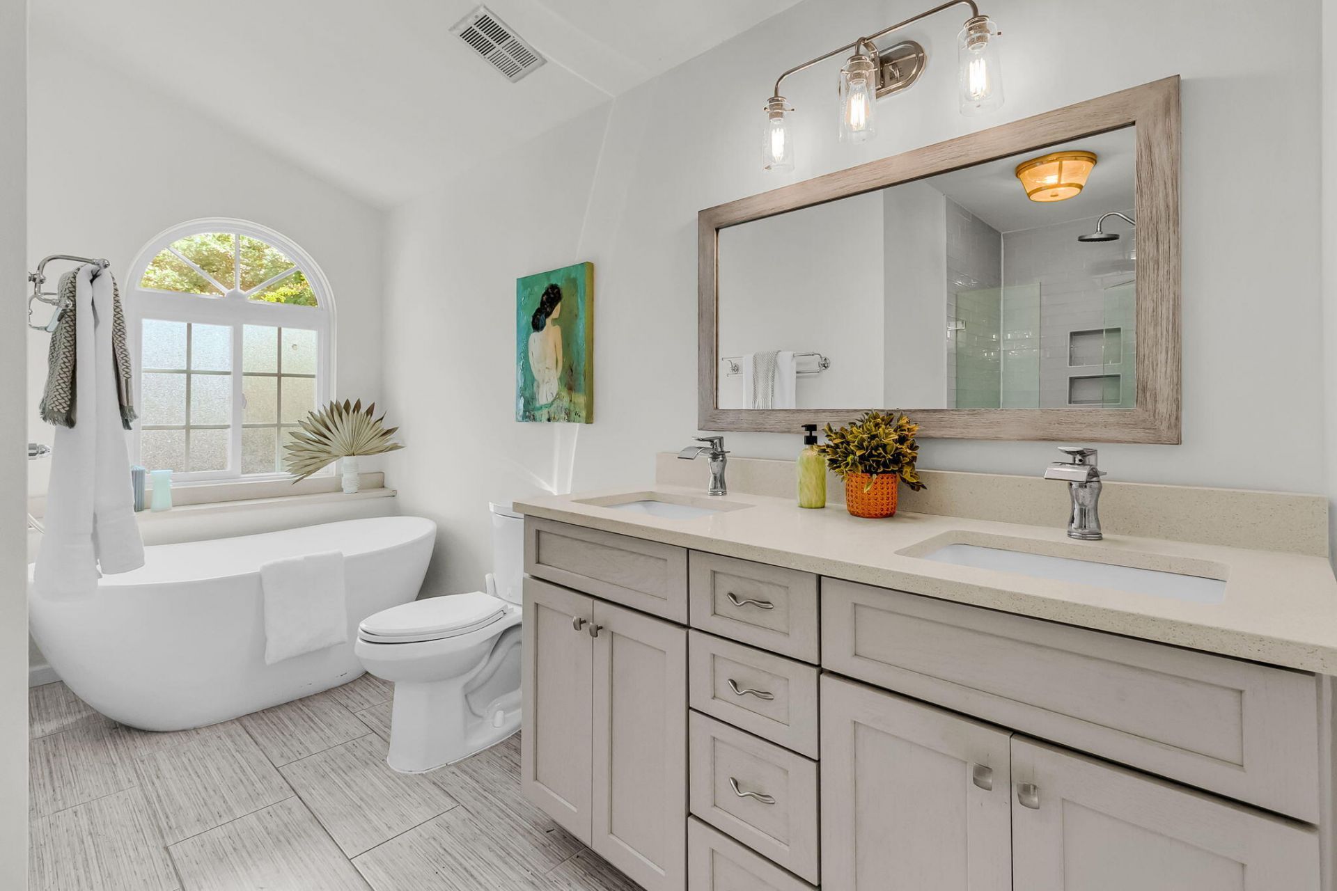 1252 Llewellyn Road Photo 22