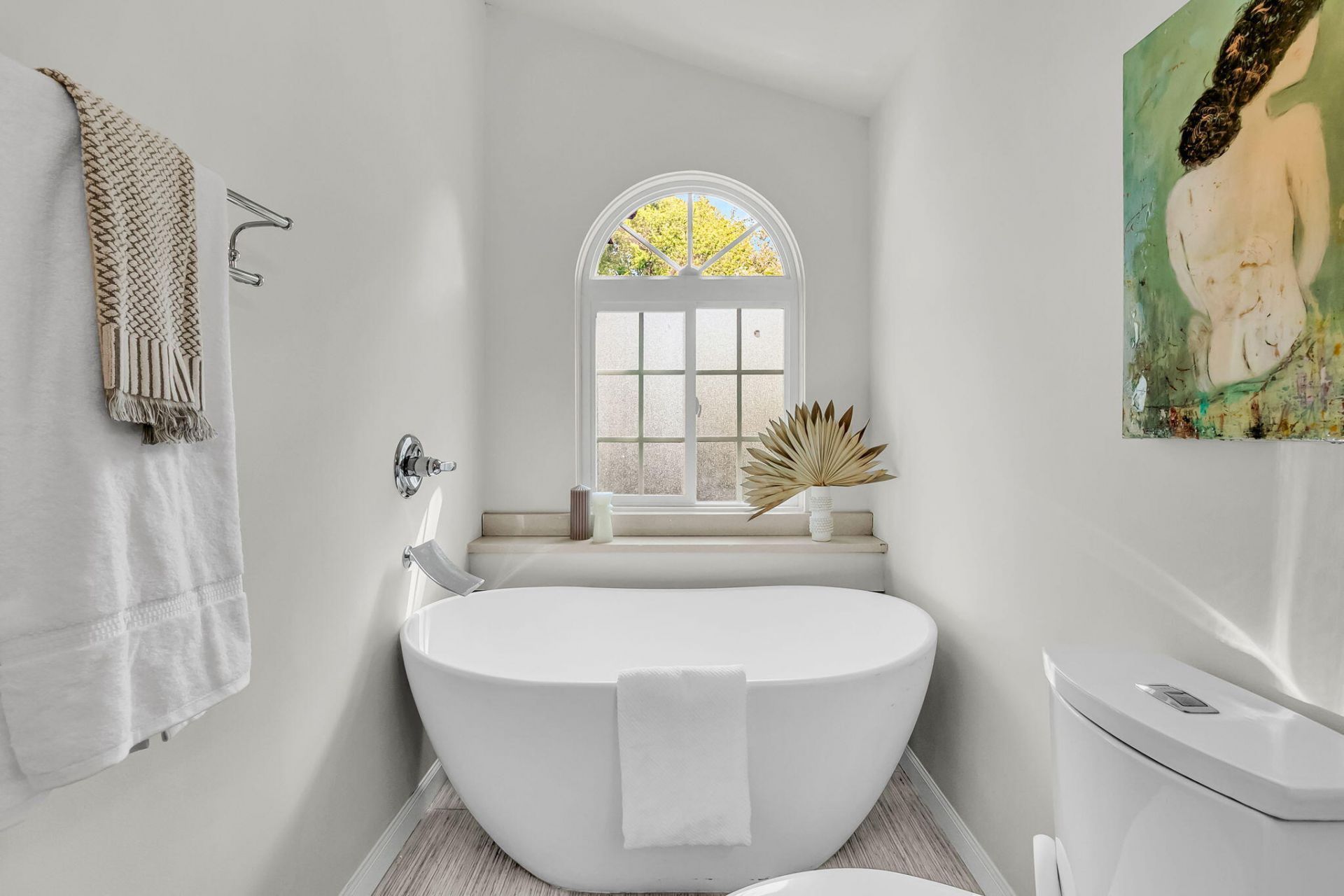 1252 Llewellyn Road Photo 23