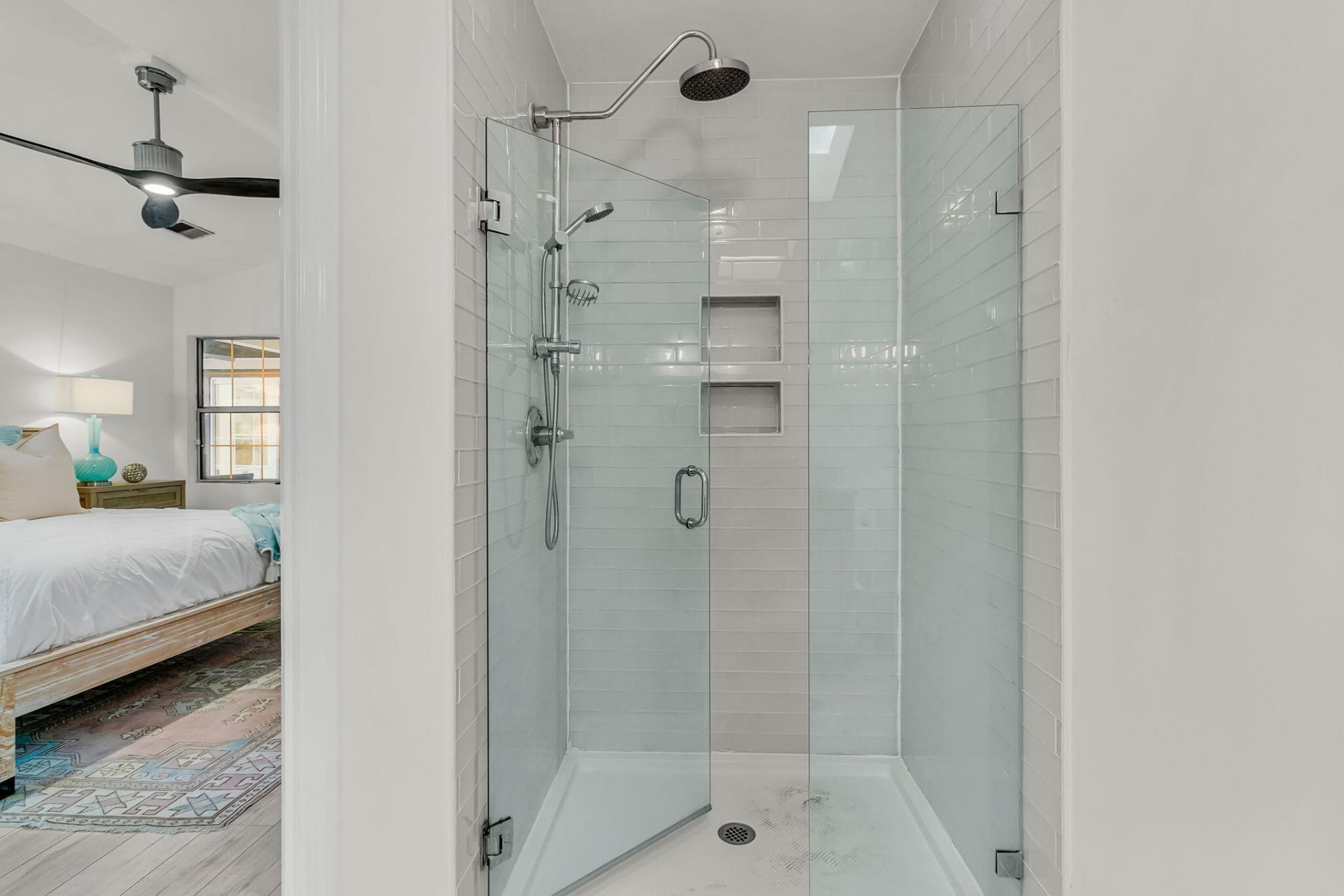 1252 Llewellyn Road Photo 24