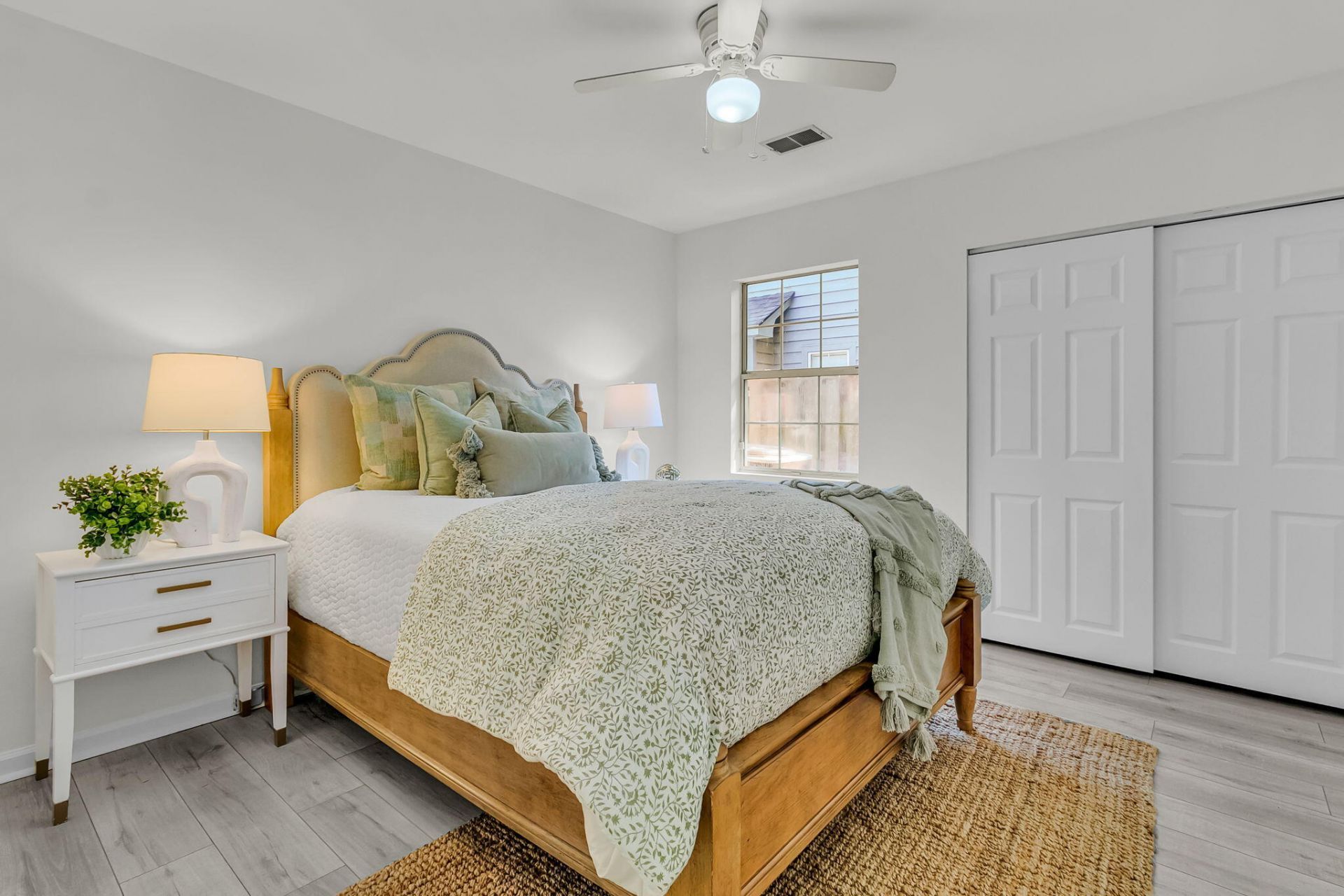 1252 Llewellyn Road Photo 25