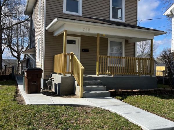 712 Poplar Street, Middletown, OH 45044