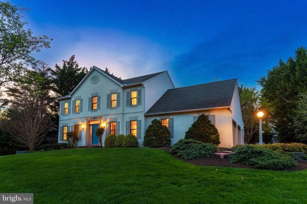 48 WYNDMERE WAY , WILLOW STREET, PA 17584