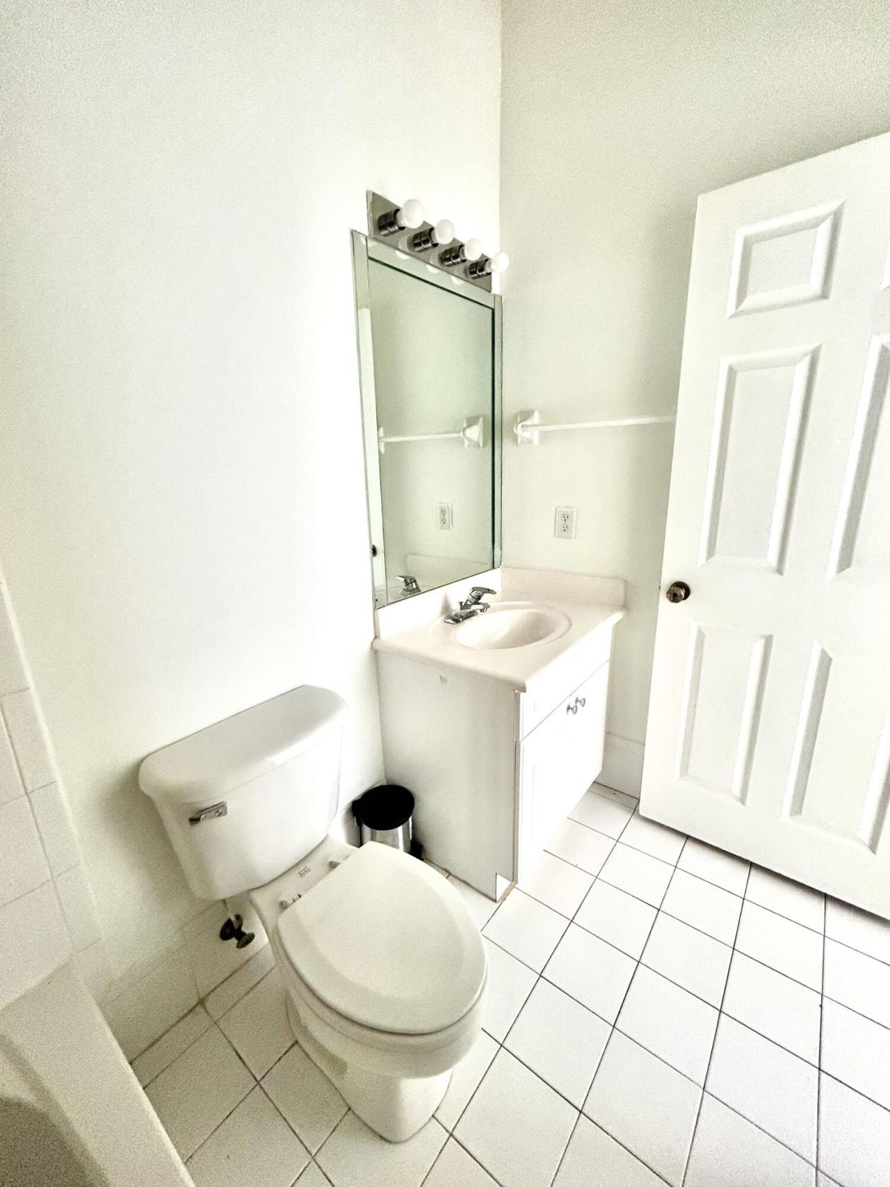 621 NW 78th Terrace, Unit 205, Pembroke Pines, FL 33024 Photo