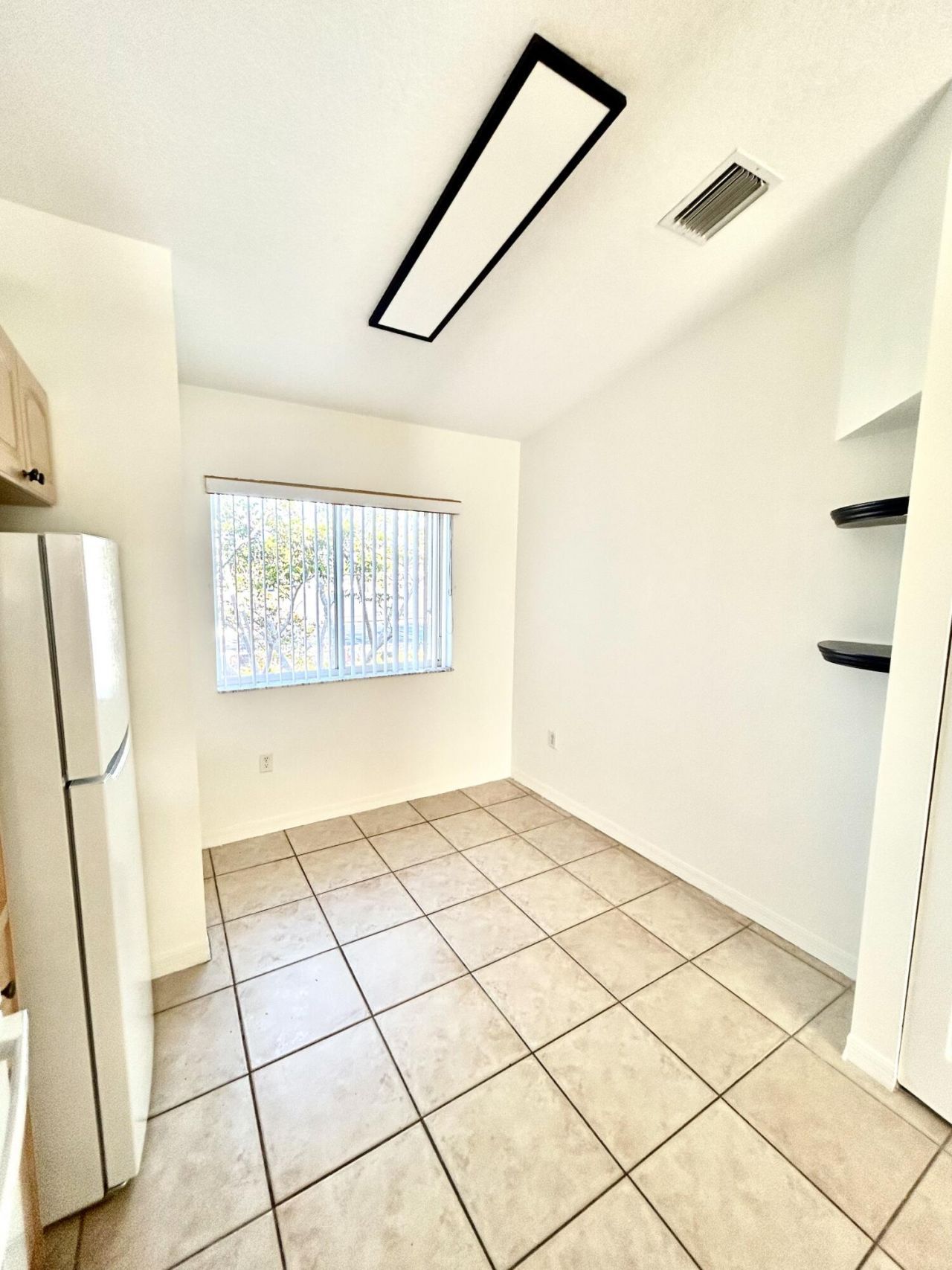 621 NW 78th Terrace, Unit 205, Pembroke Pines, FL 33024 Photo