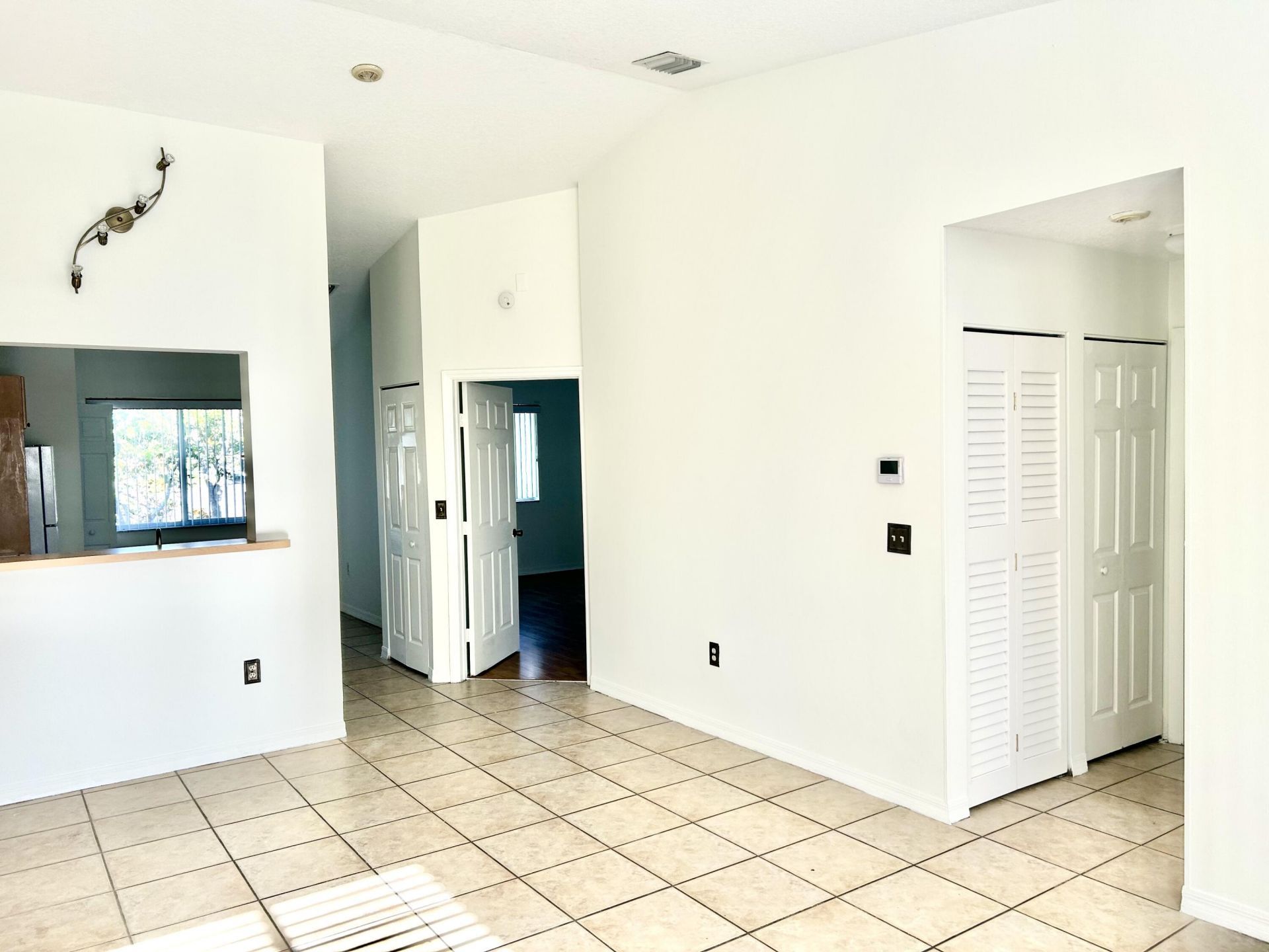 621 NW 78th Terrace, Unit 205, Pembroke Pines, FL 33024 Photo