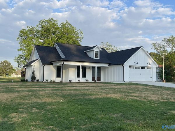 1993 New Haven Drive, Southside, AL 35907