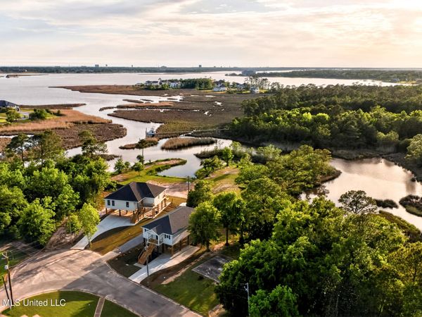 171 Locust Drive, D'Iberville, MS 39540