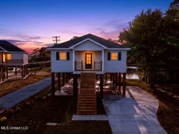 171 Locust Drive, D'Iberville, MS 39540