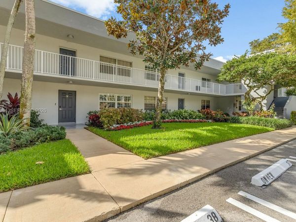 4280 Oaks Ter, Unit 102, Pompano Beach, FL 33069