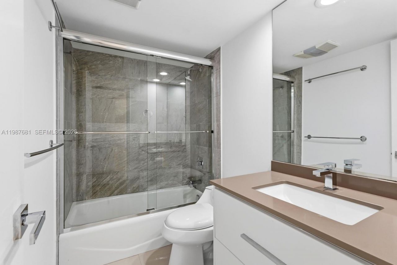 4280 Oaks Ter, Unit 102, Pompano Beach, FL 33069 Photo