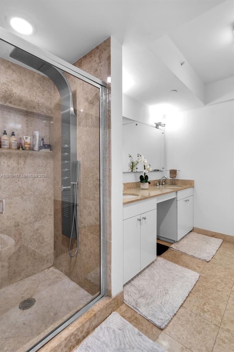 4775 Collins Ave, Unit 3608, Miami Beach, FL 33140 Photo