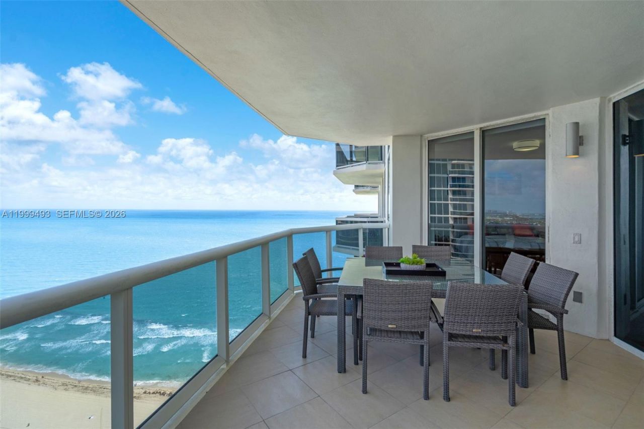 4775 Collins Ave, Unit 3608, Miami Beach, FL 33140 Photo
