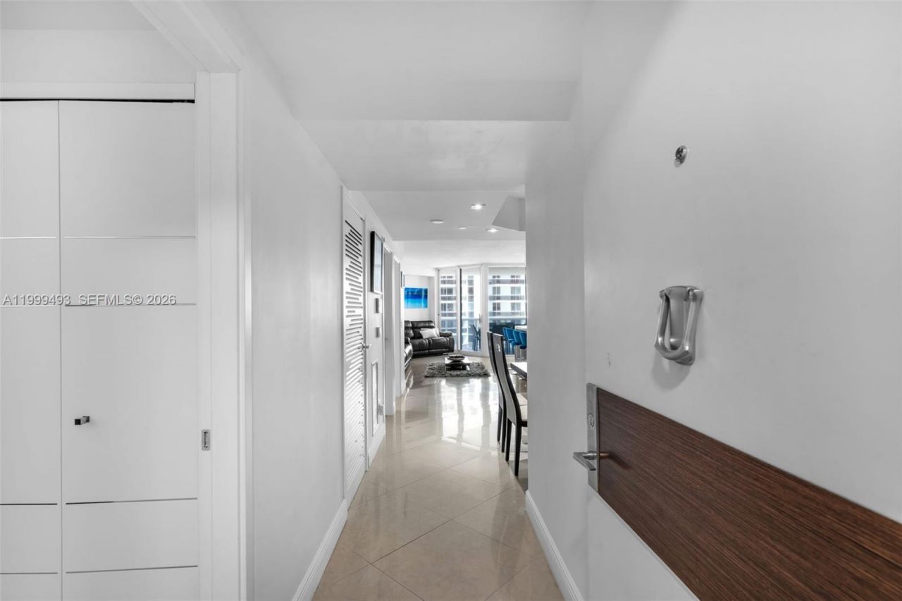 4775 Collins Ave, Unit 3608, Miami Beach, FL 33140 Photo