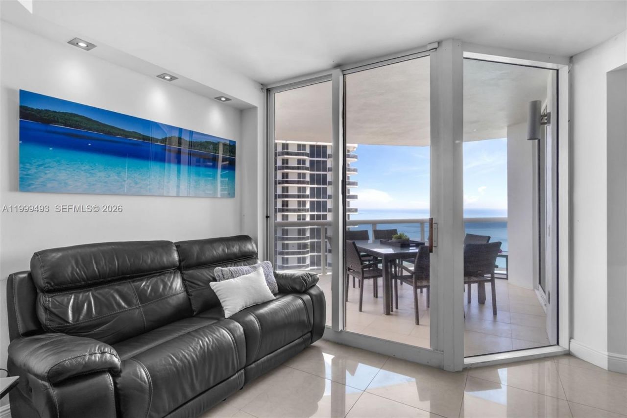 4775 Collins Ave, Unit 3608, Miami Beach, FL 33140 Photo