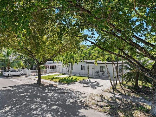 13840 NW 5th Ct , Unit 13840, North Miami, FL 33168