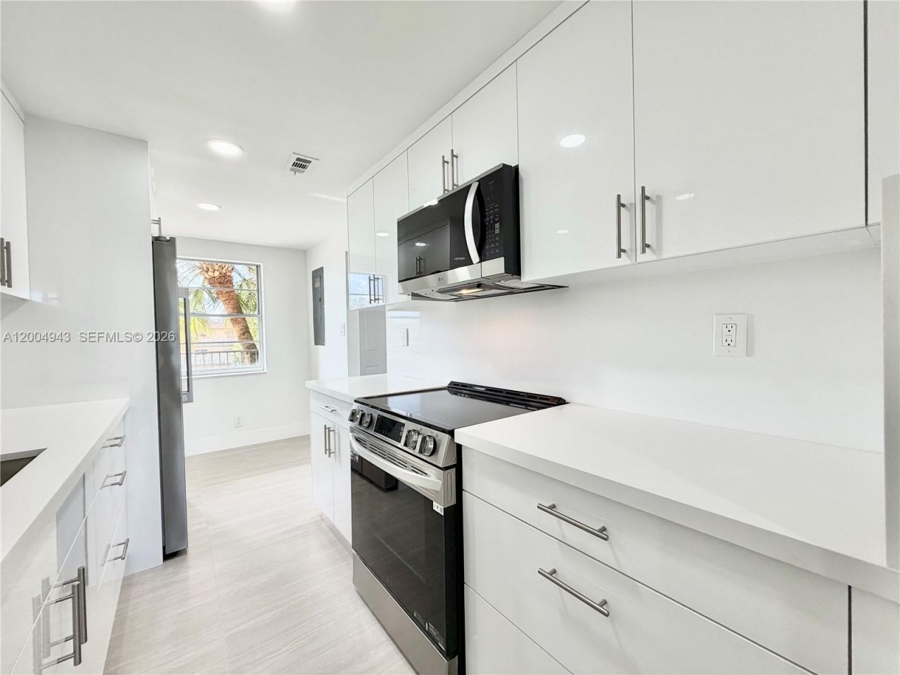 3361 NW 47th Ter, Unit 329, Lauderdale Lakes, FL 33319 Photo