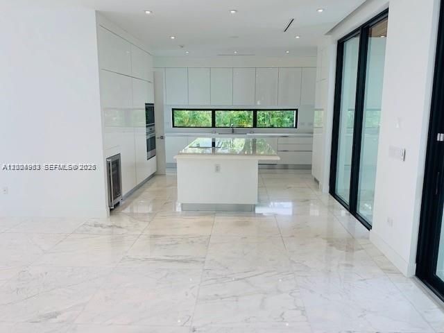 785 Harbor Drive , Unit _, Key Biscayne, FL 33149 Photo
