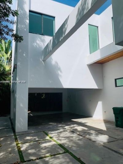 785 Harbor Drive , Unit _, Key Biscayne, FL 33149 Photo