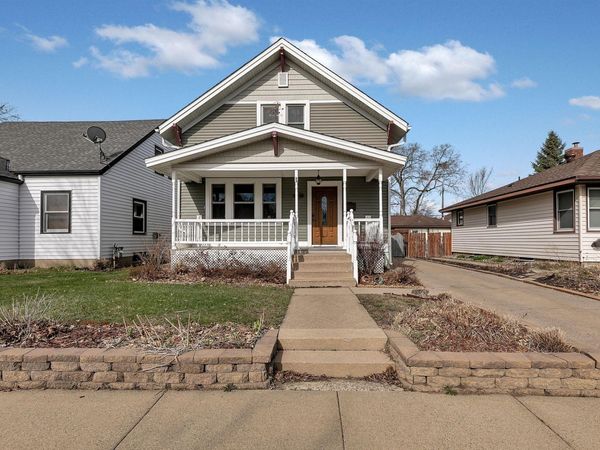 817 12th Avenue S, Saint Cloud, MN 56301