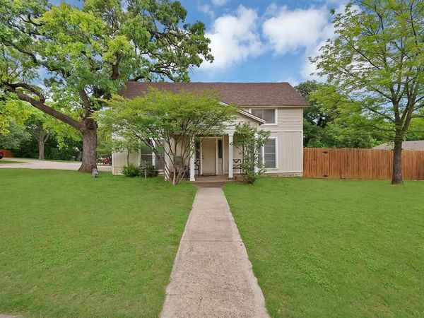 406 W Broad Street, Mansfield, TX 76063