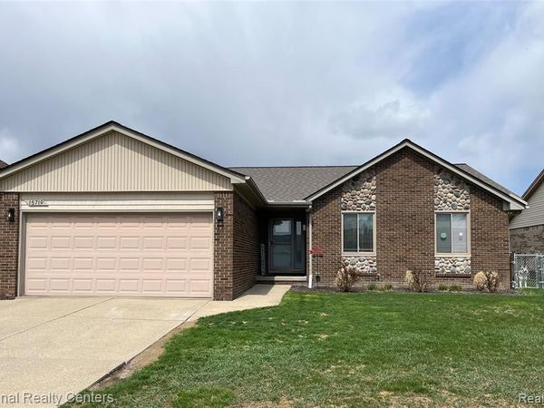 15719 Golden Drive , Macomb Twp, MI 48044