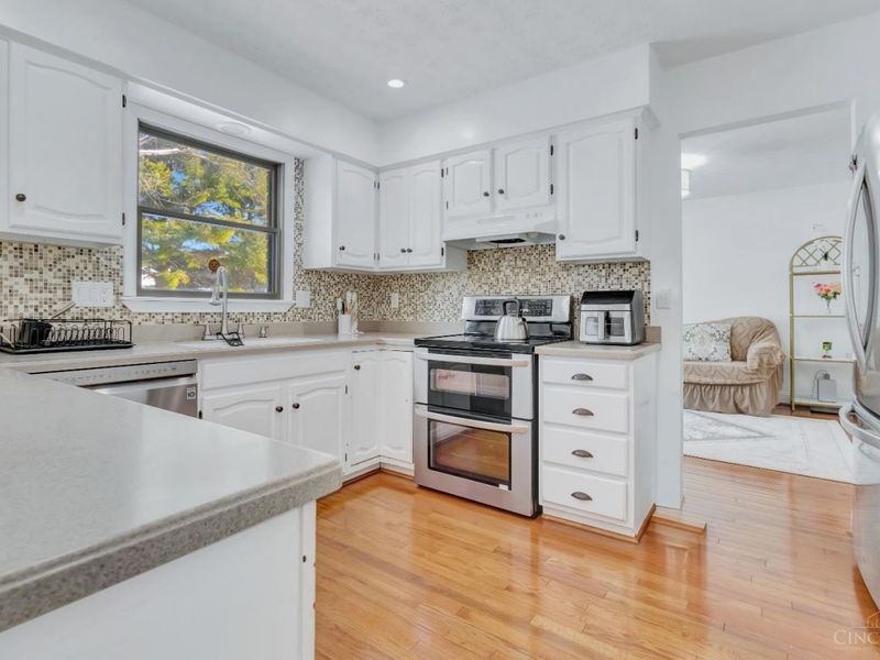 70 Eleanor Drive, Springboro, OH 45066 Photo 9