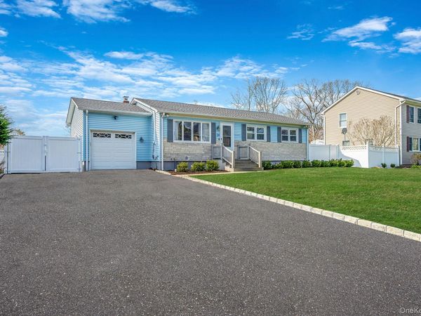 24 Brandywine Drive , Mastic, NY 11950