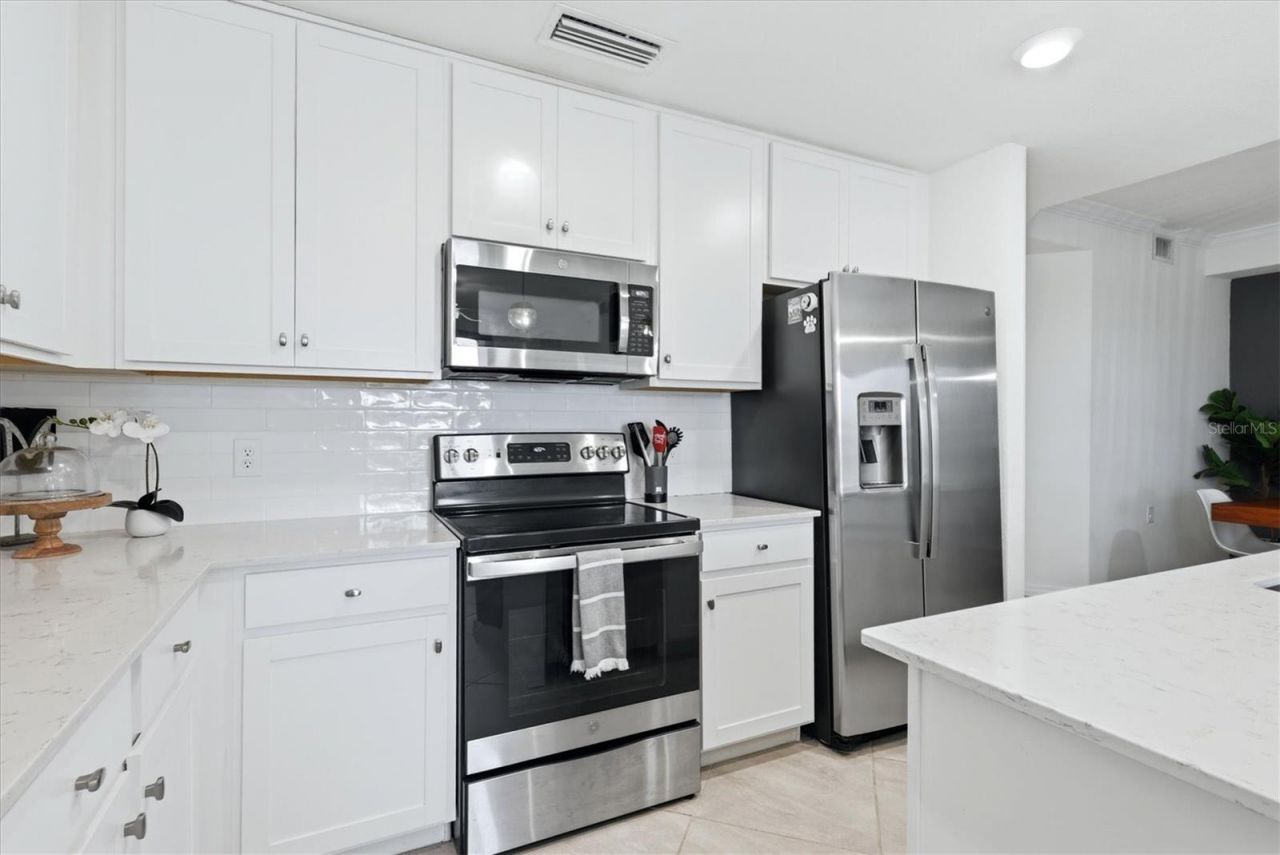 17626 Gawthrop Drive , Unit 208, Bradenton, FL 34211 Photo