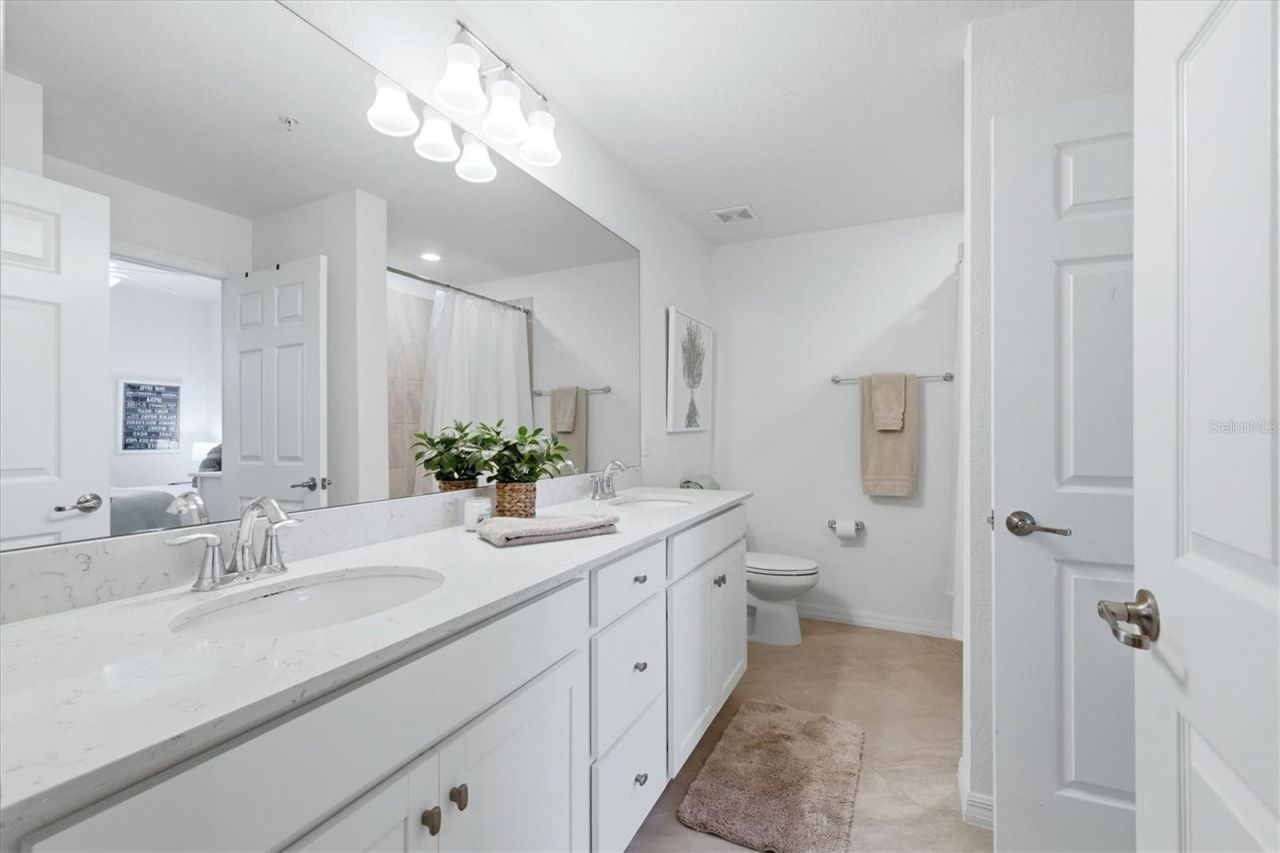 17626 Gawthrop Drive , Unit 208, Bradenton, FL 34211 Photo