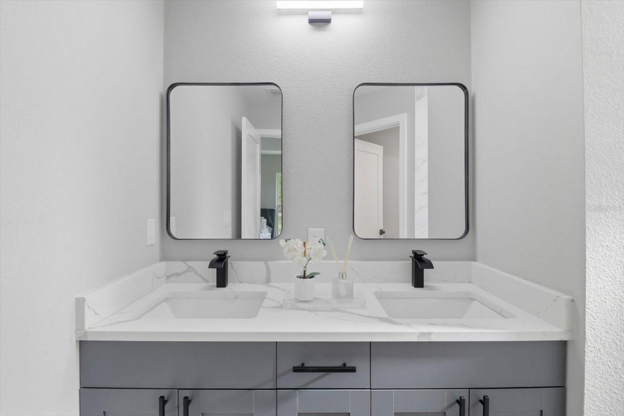 1940 W Quaker Lane, Citrus Springs, FL 34434 Photo