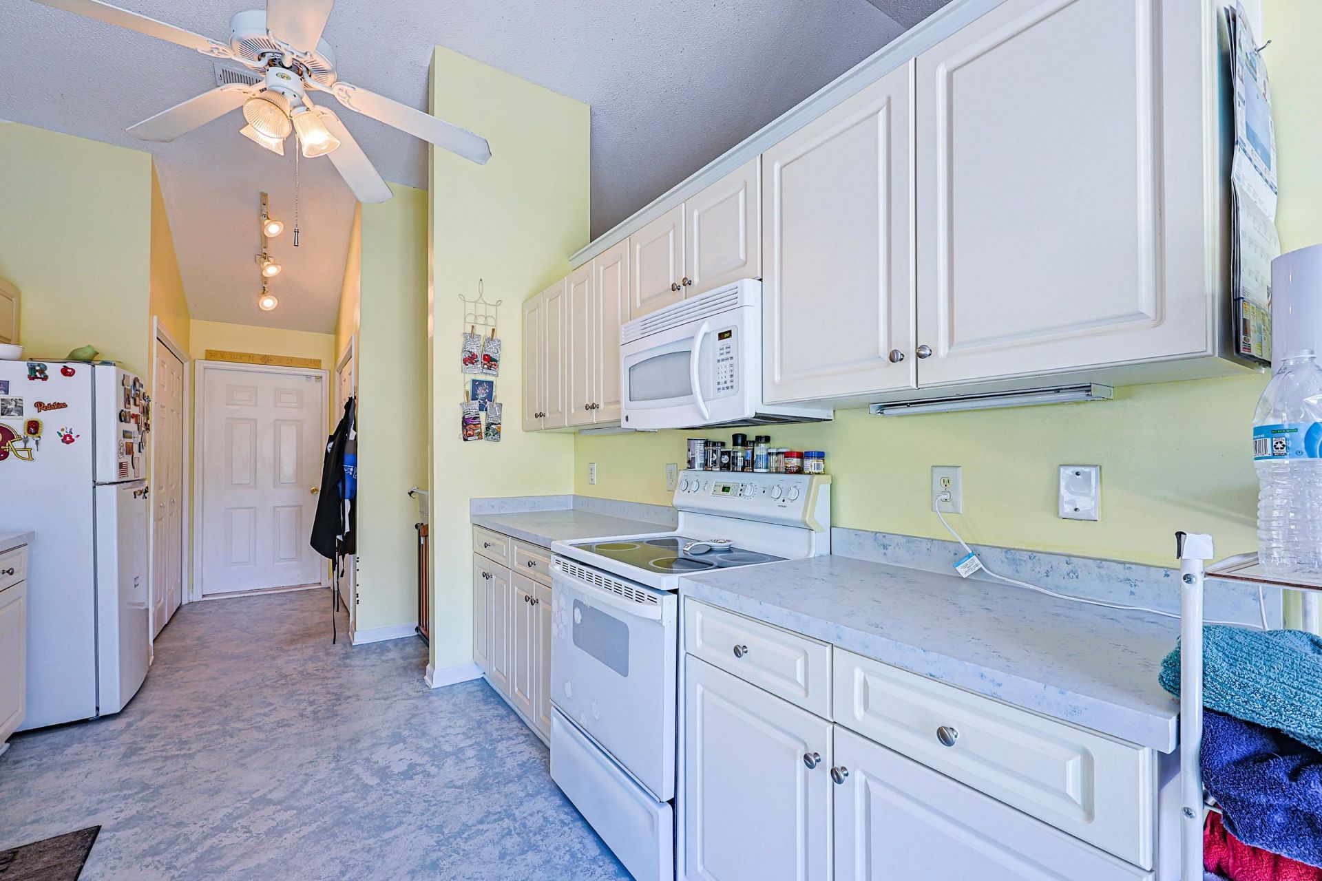 181 Palladium Dr.  Photo 6