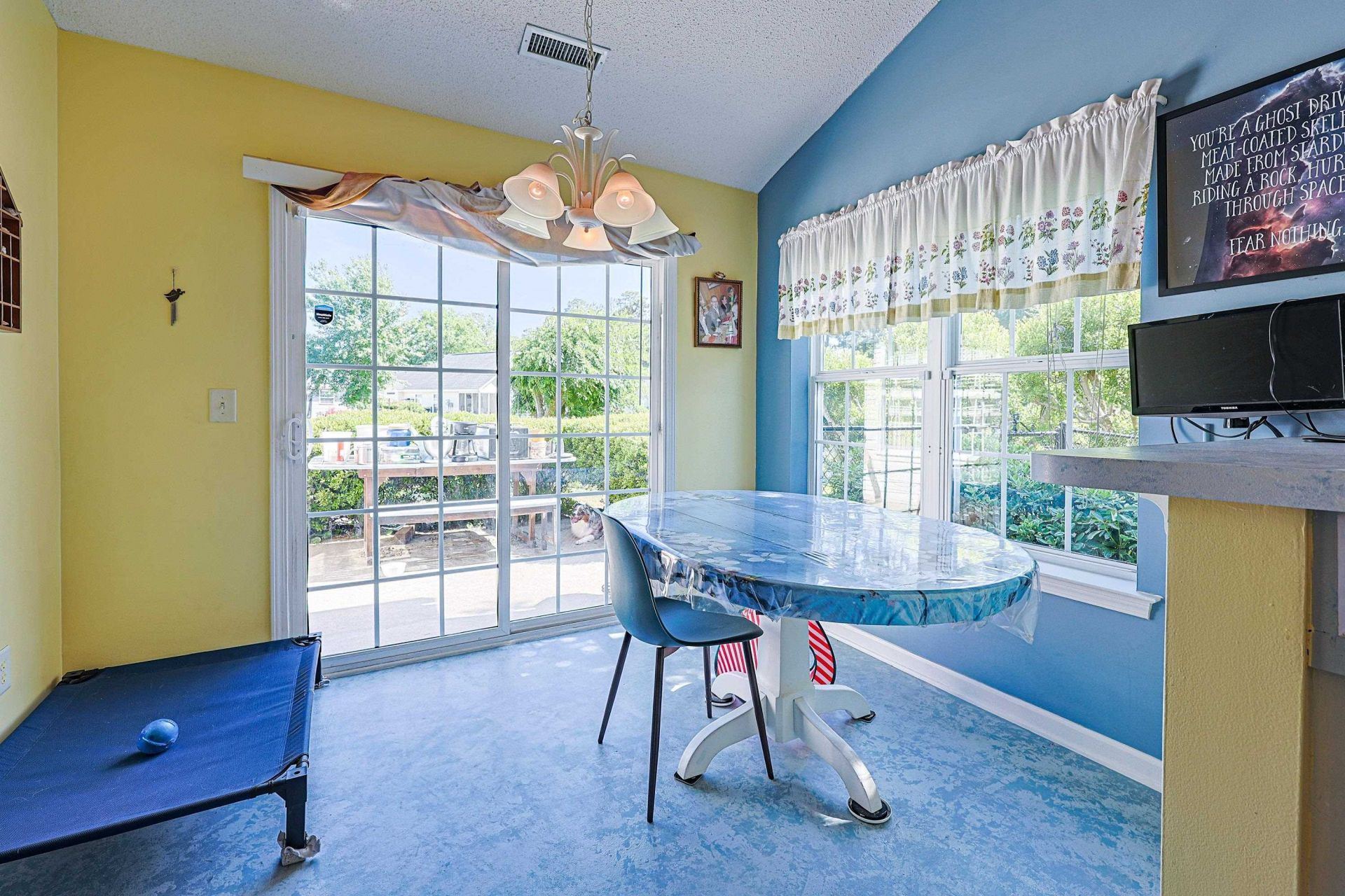 181 Palladium Dr.  Photo 9