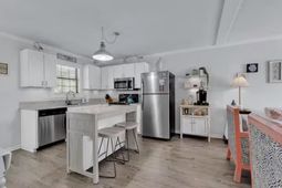 611 B 3rd Ave. S  photo 4