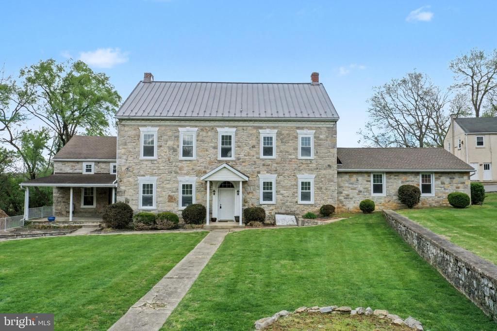 2935 REEDY RD , SINKING SPRING, PA 19608